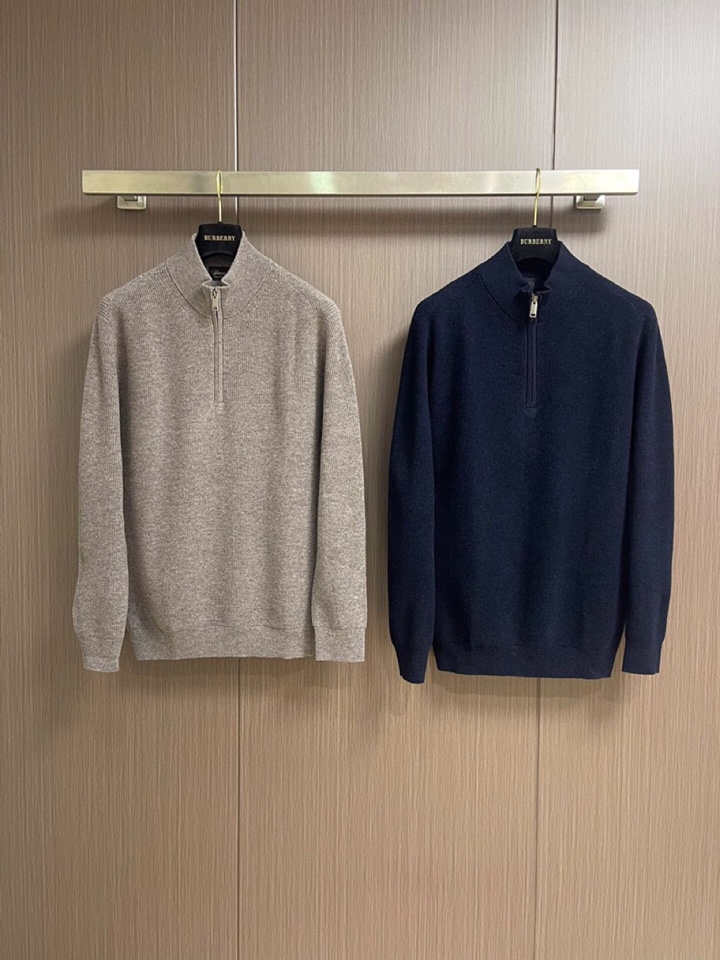 brioni 半拉链毛衣针织衫，男士半拉链立领针织衫，质感上新，暖意随行。精选羊毛面料，自带细腻柔软触感