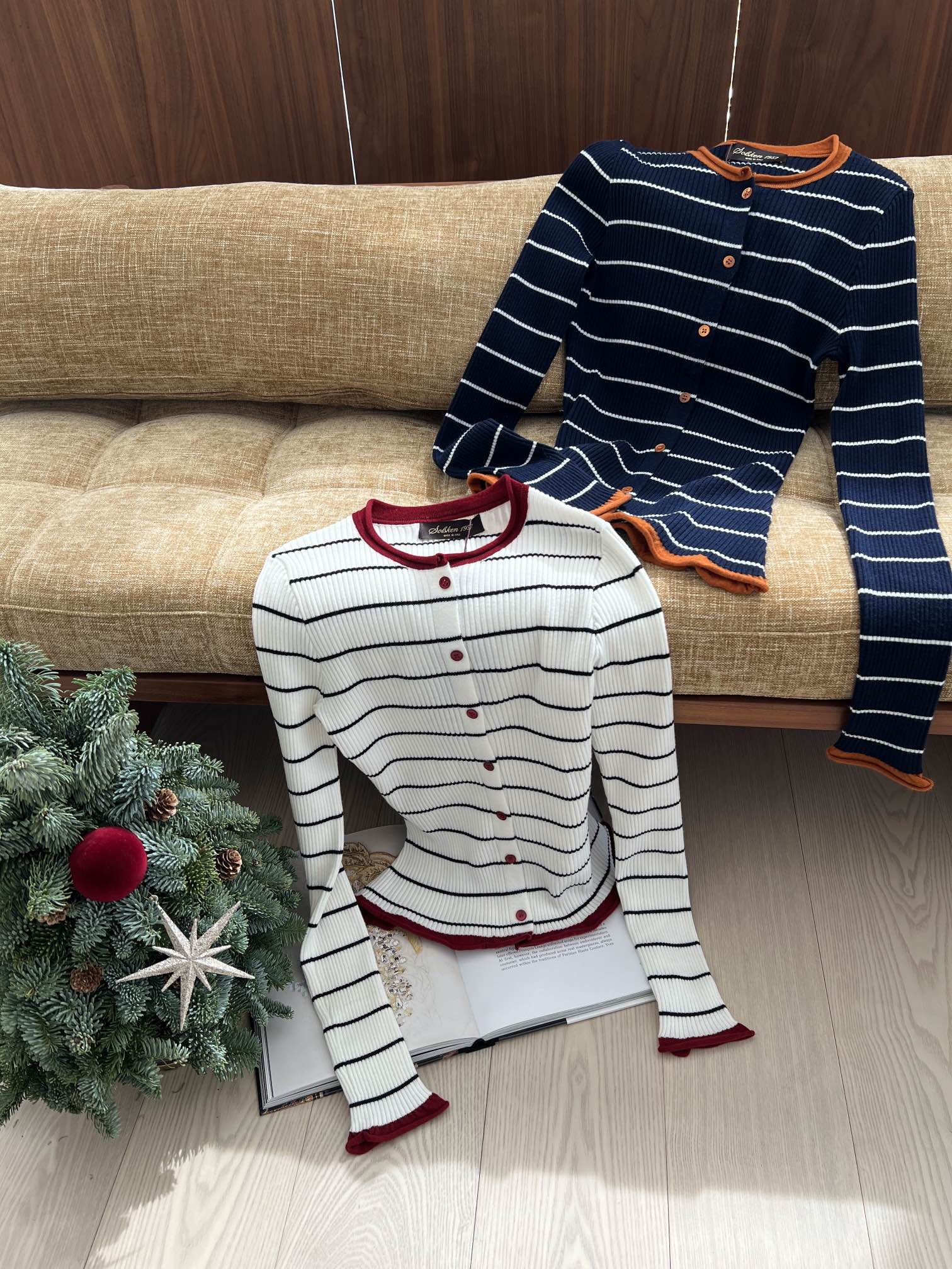 NO:685609,YS ｜New Arrivals’ hot-selling contrasting color sweater has been repurchased,19860909YS ｜New Arrivals 大爆款撞色针织衫 一直在翻单,,,Women's clothing