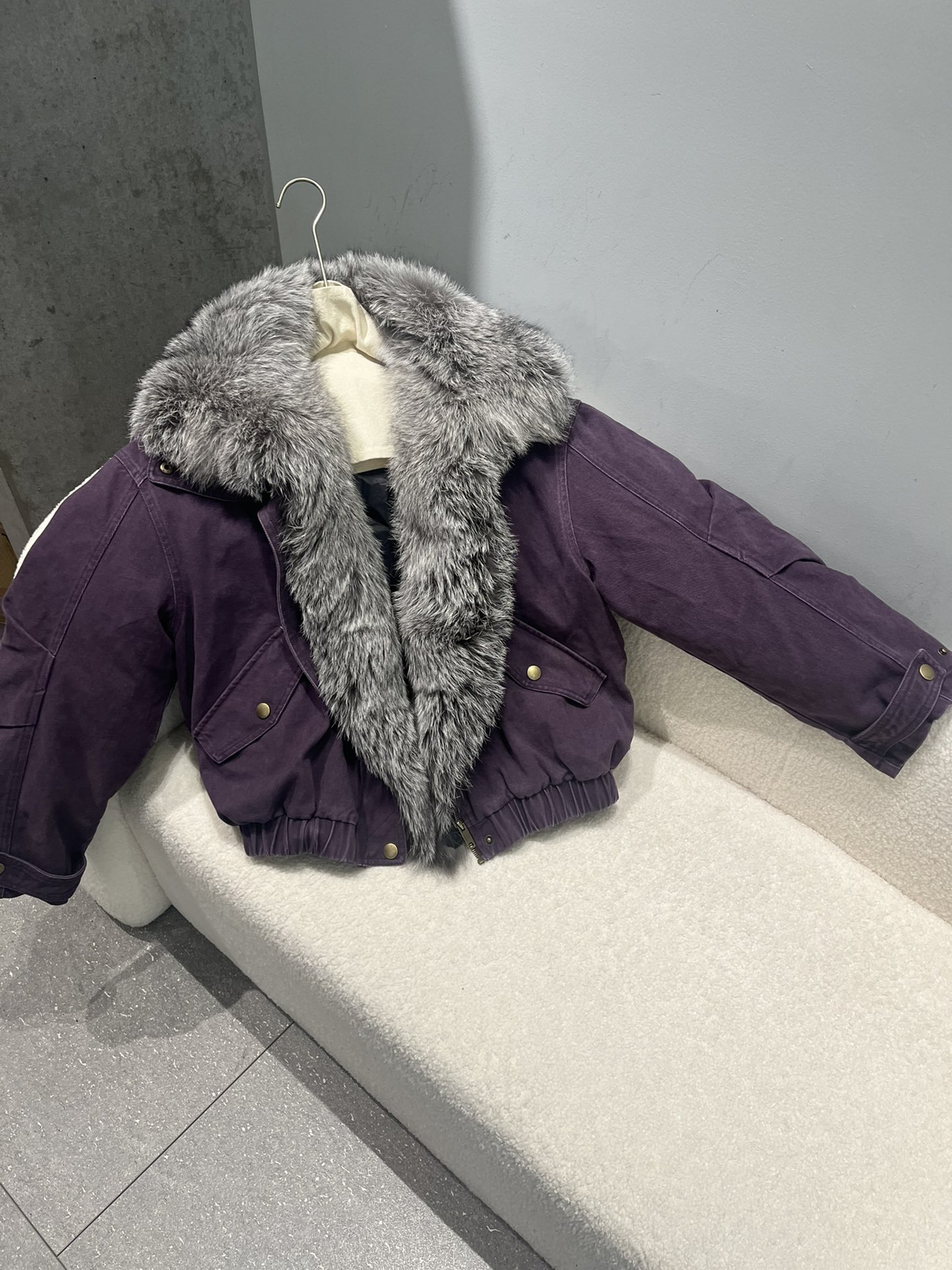 NO:677626,Purple M L, loose version, ready stock. Washed cotton shell, can be worn alone in spring and autumn, natural silver fox fur., women's clothing,19860909紫色M L,宽松版,现货.水洗棉布外壳,春秋可以单穿,天然银狐毛.,女装,,Women's clothing