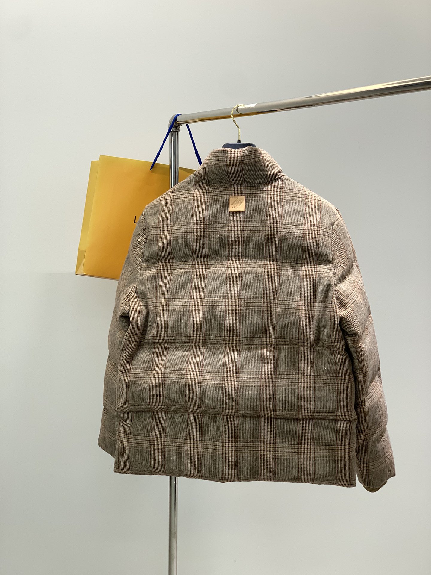 ，LouisVuitton 路易威登，2025冬季最新款，专柜同步有售，原单狠货，时尚休闲棉服外套，上身