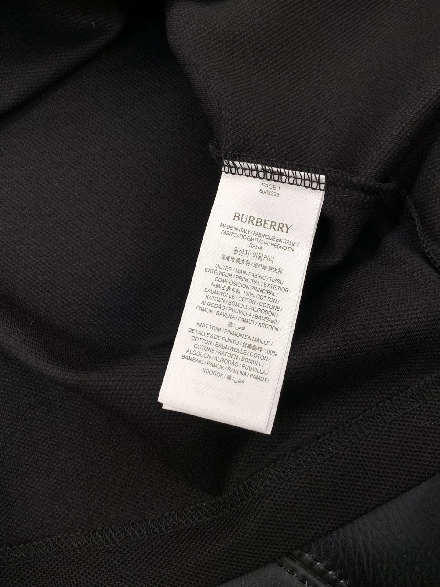 ，Burberry 巴宝莉，2025夏季最新品，专柜同步有售，原单狠货，时尚休闲翻领短袖T恤，进口原版面