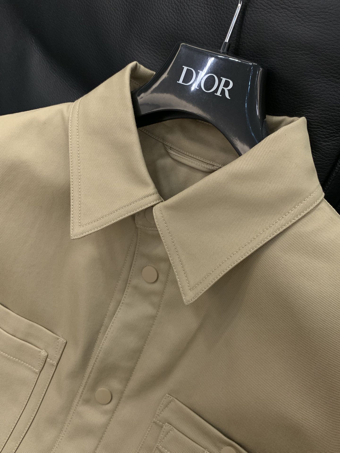 ，Dior 迪奥， 2025冬季新品，专柜同步有售，简约时尚休闲➕棉外套，原版进口面料，舒适透气，顶级刺