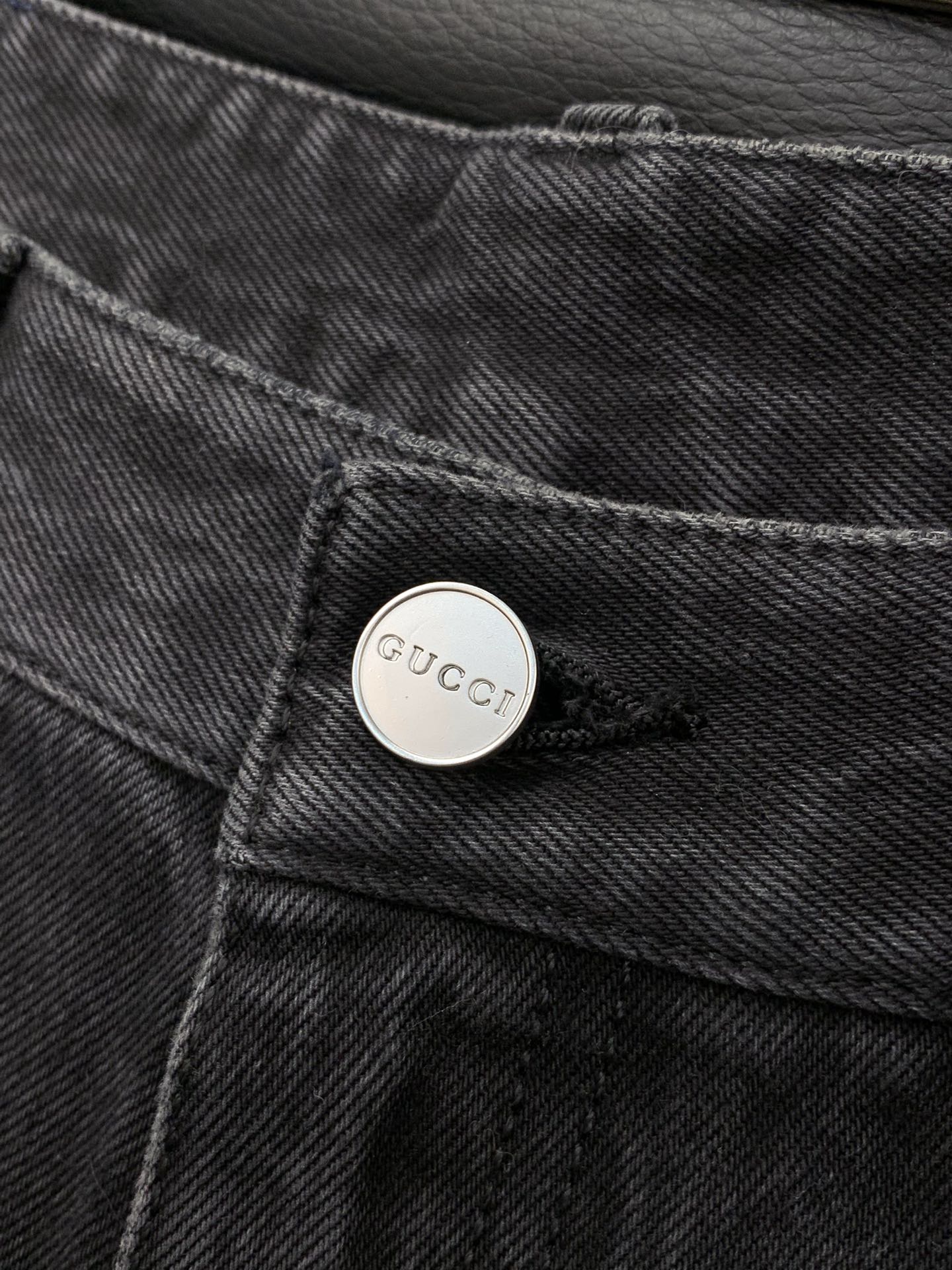 ，GUCCI 古驰，2025秋季最新品，专柜同步有售，原单狠货，水洗休闲牛仔裤，进口原版水洗弹力面料，舒