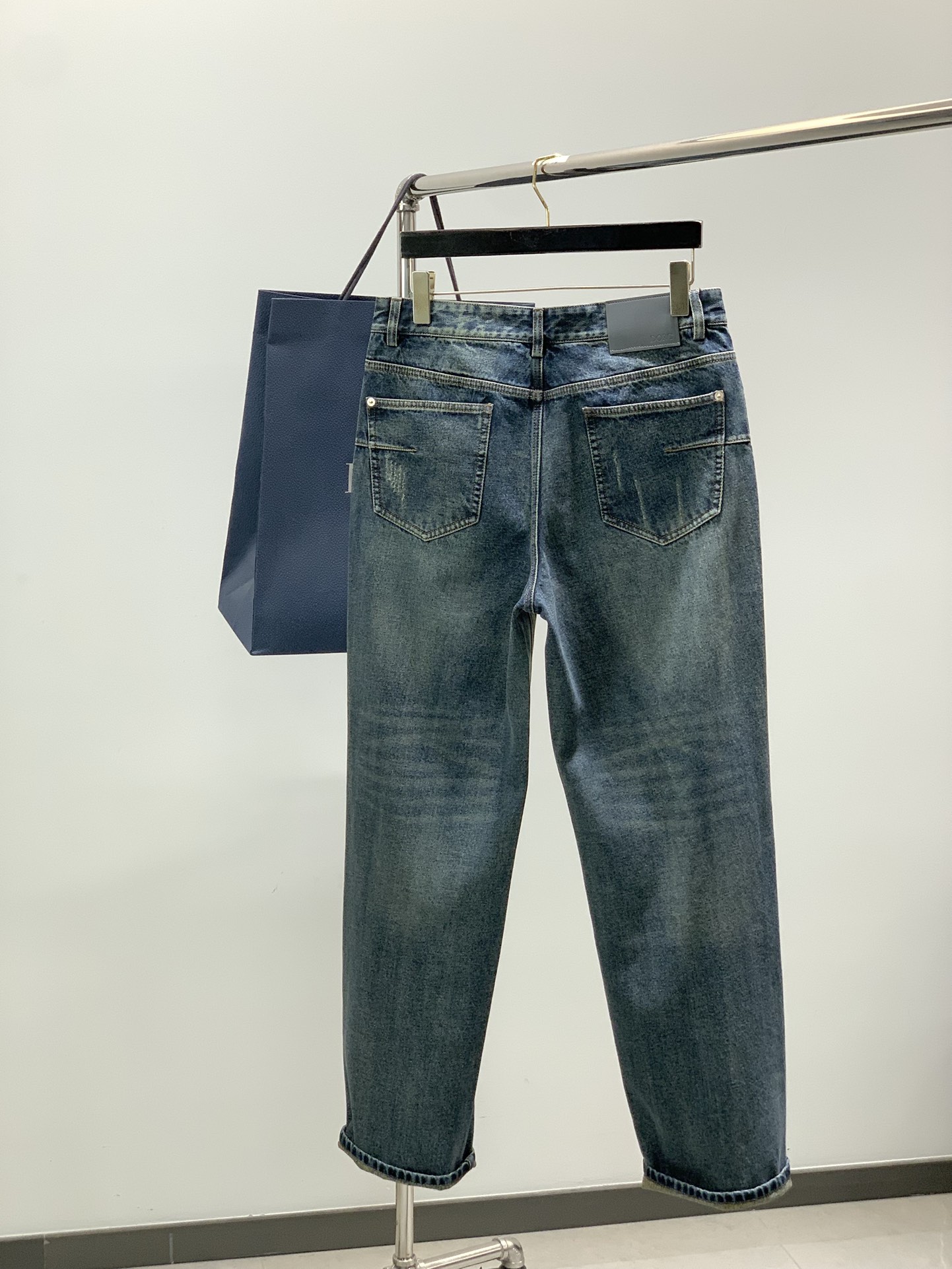 ，Dior 迪奥，2025秋季新品，官网专柜同步有售，原单狠货，时尚休闲水洗牛仔裤，超级有范儿的一款牛仔