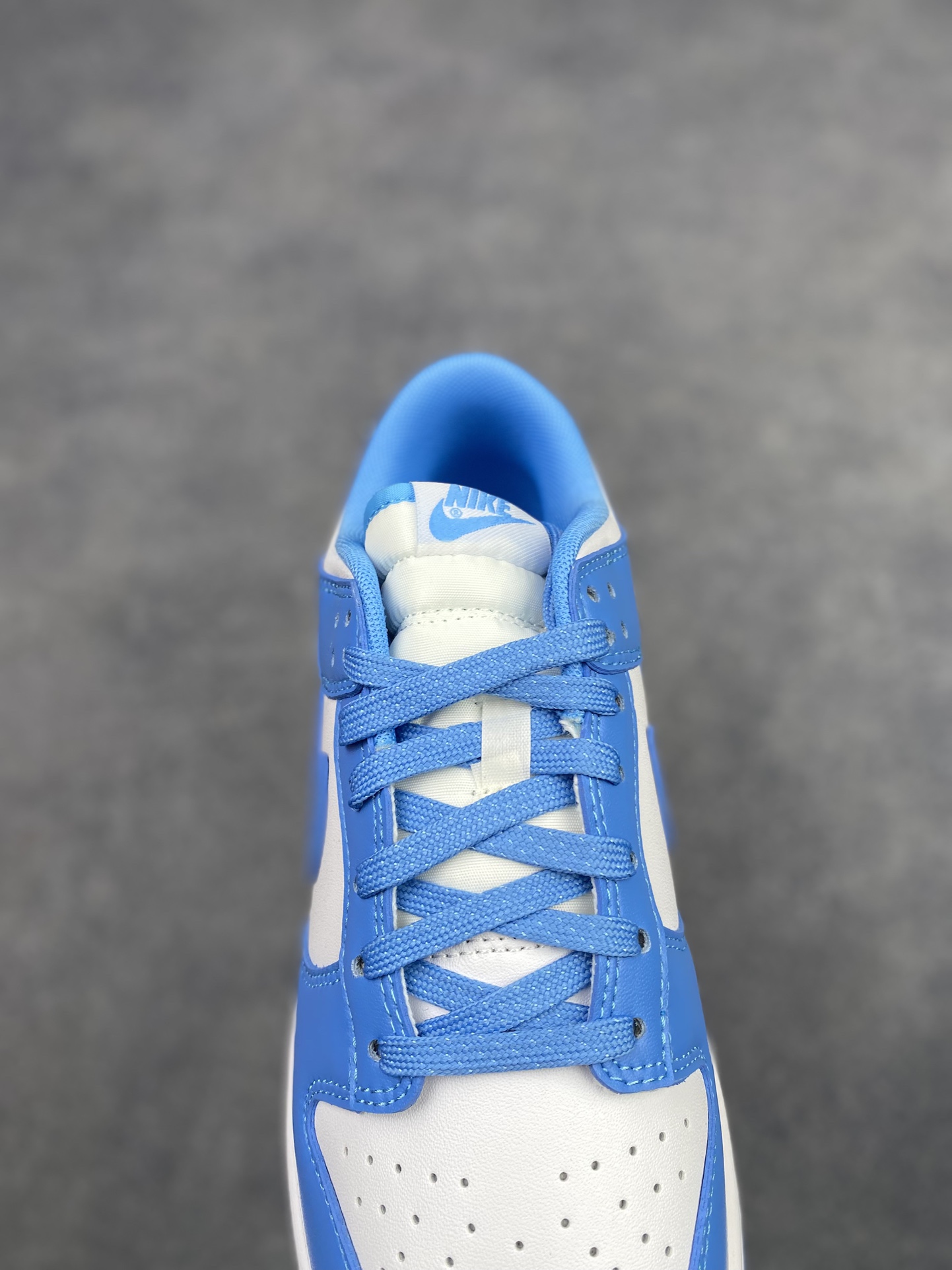 特价神版独家版型蒸餾加工帶來的是更好的视觉和脚感体验 耐克Nike SB Dunk Low Retro