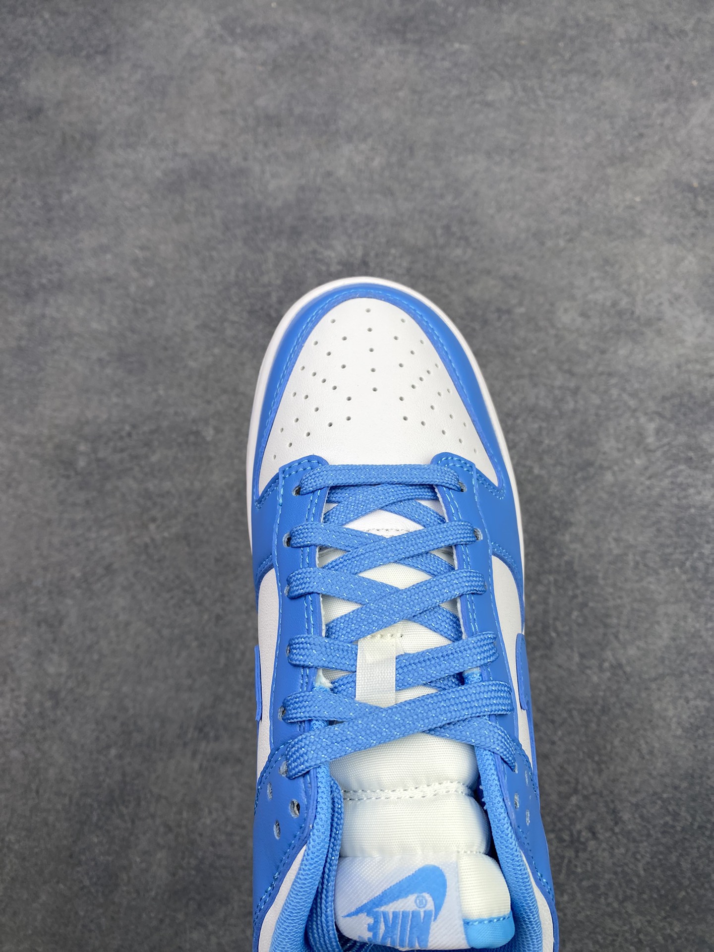 特价神版独家版型蒸餾加工帶來的是更好的视觉和脚感体验 耐克Nike SB Dunk Low Retro