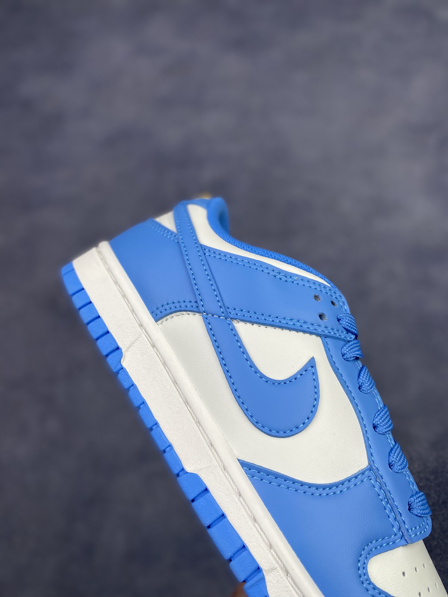 特价神版独家版型蒸餾加工帶來的是更好的视觉和脚感体验 耐克Nike SB Dunk Low Retro