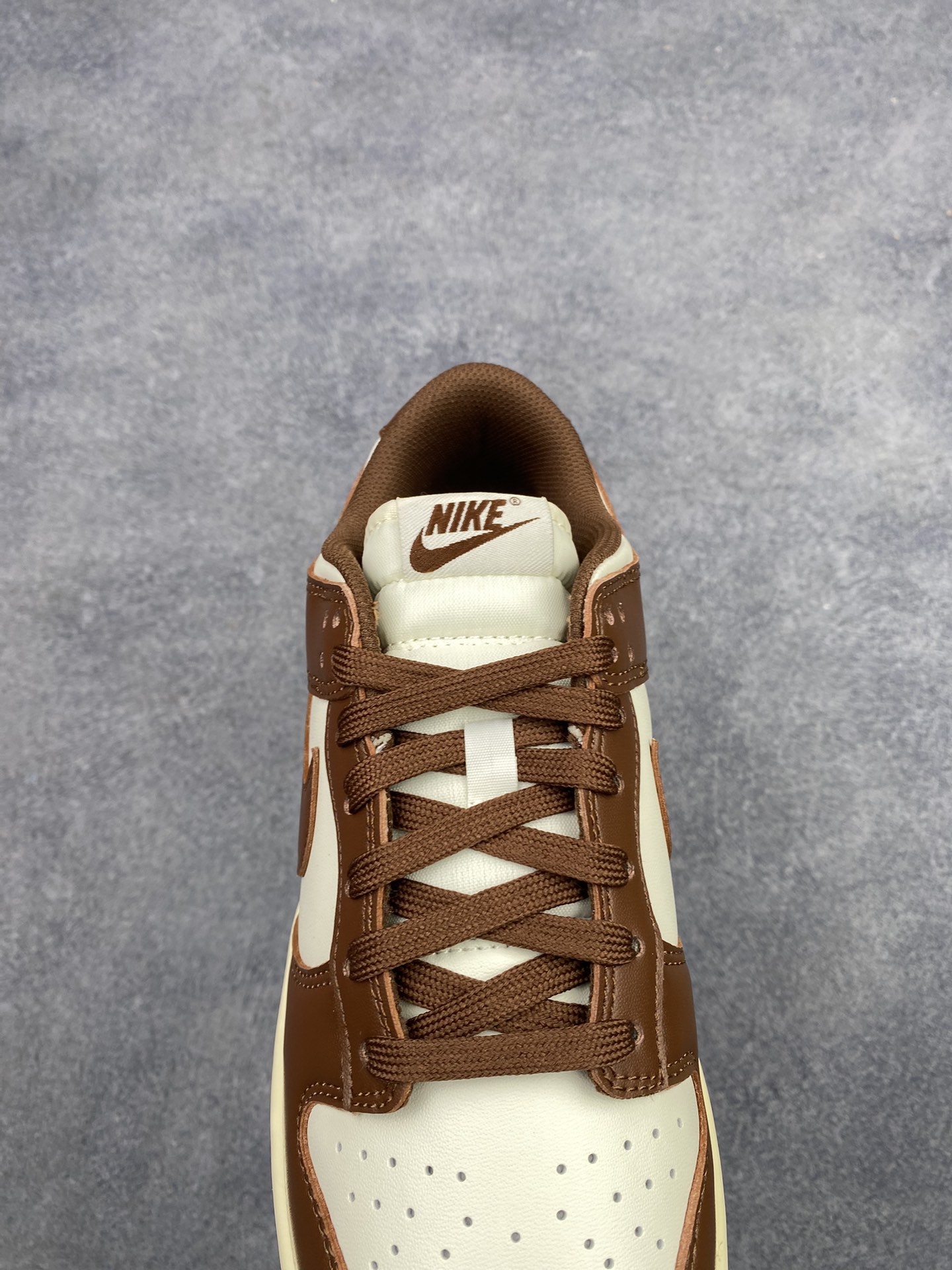 特价神版独家版型蒸餾加工帶來的是更好的视觉和脚感体验 耐克Nike SB Dunk Low Retro