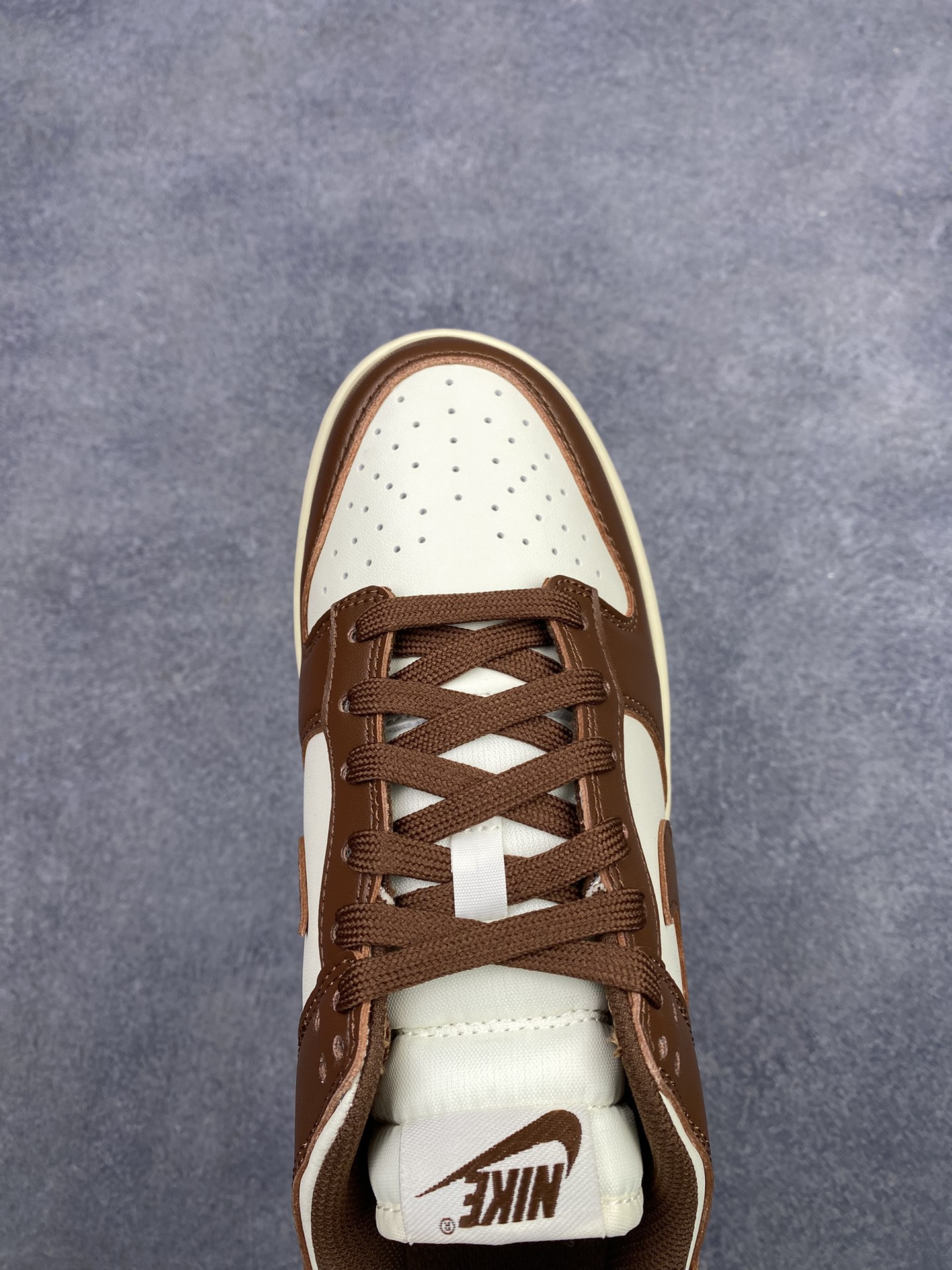 特价神版独家版型蒸餾加工帶來的是更好的视觉和脚感体验 耐克Nike SB Dunk Low Retro