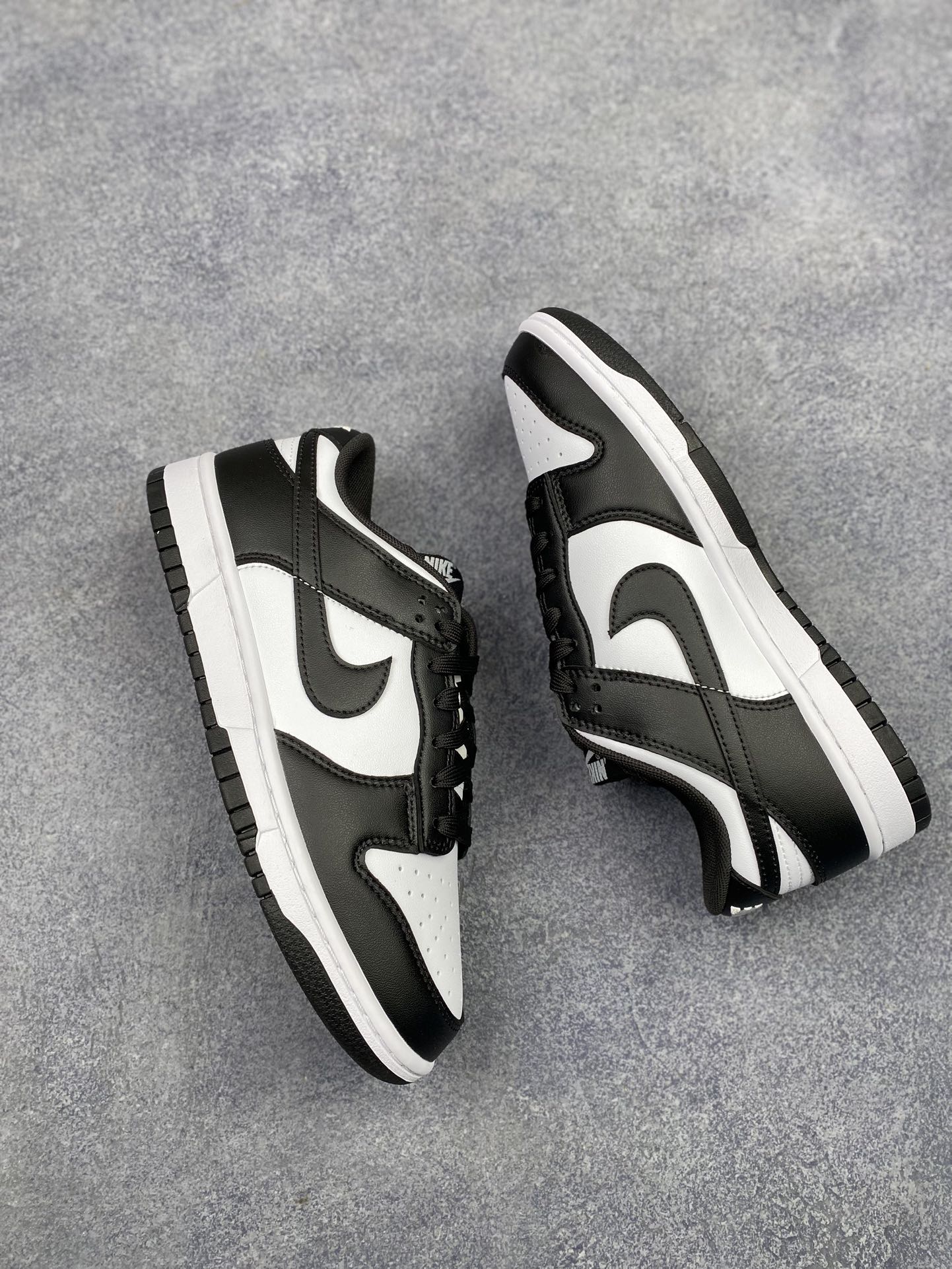 特价神版独家版型蒸餾加工帶來的是更好的视觉和脚感体验 耐克Nike SB Dunk Low Retro