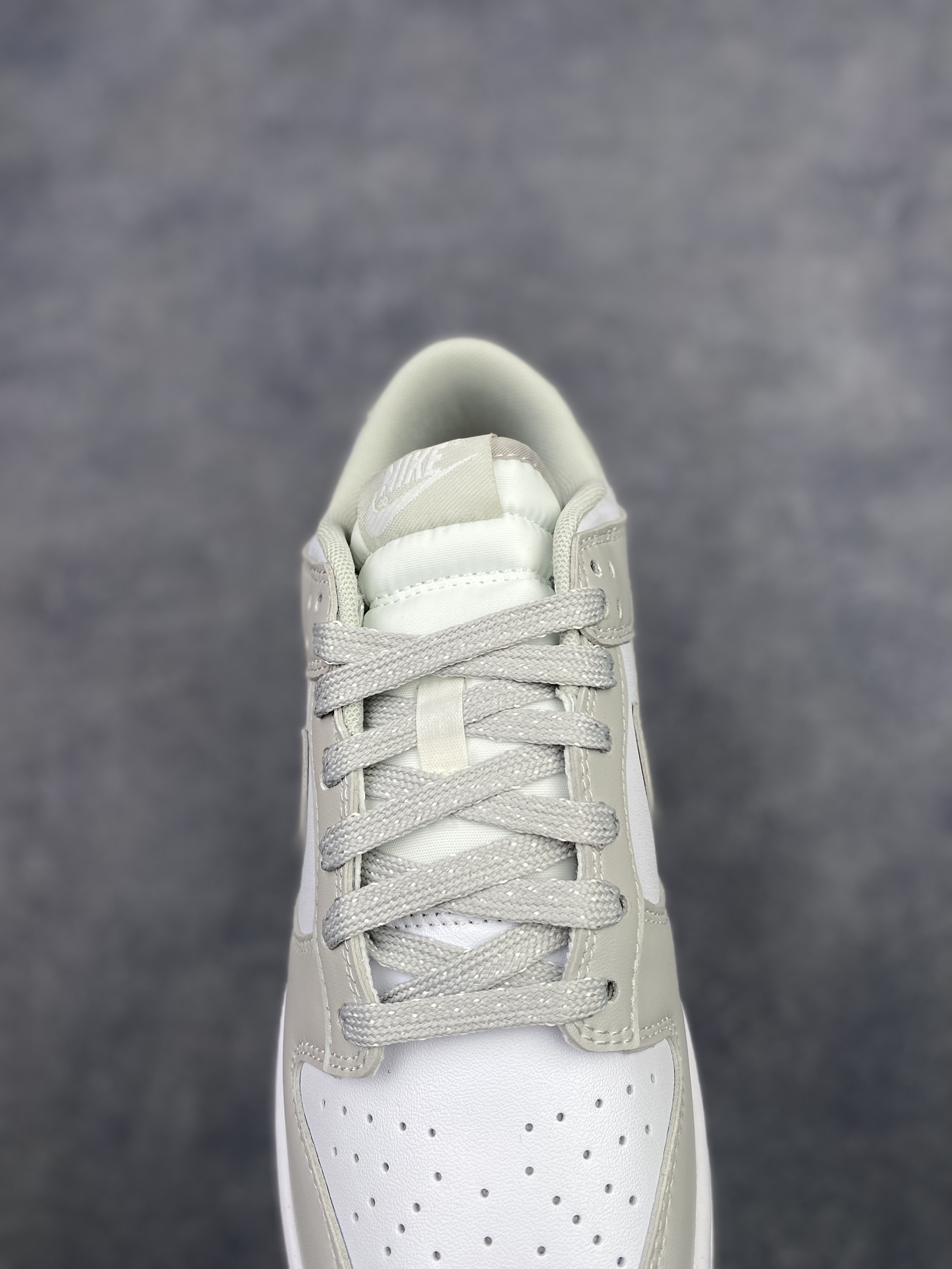 特价神版独家版型蒸餾加工帶來的是更好的视觉和脚感体验 耐克Nike SB Dunk Low Retro