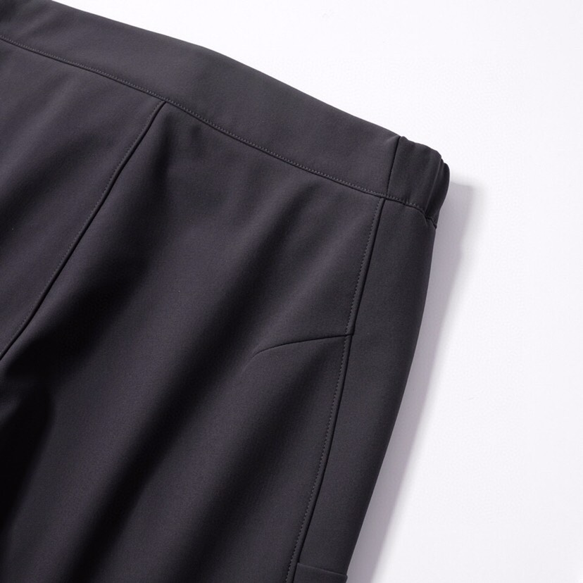 DESCENT迪桑特2025秋冬 上新 SKISTYLE系列运动休闲秋冬加厚加绒休闲裤长裤，甄选用日本东