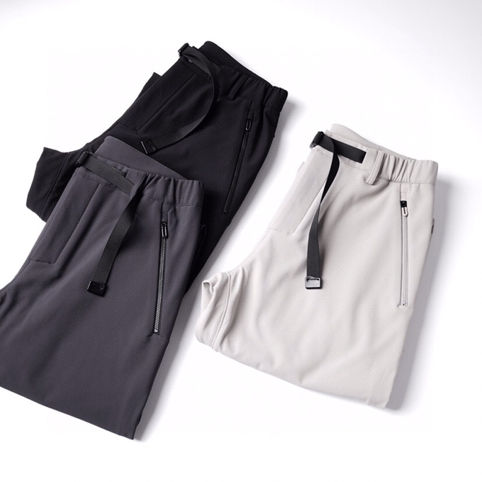 DESCENT迪桑特2025秋冬 上新 SKISTYLE系列运动休闲秋冬加厚加绒休闲裤长裤，甄选用日本东