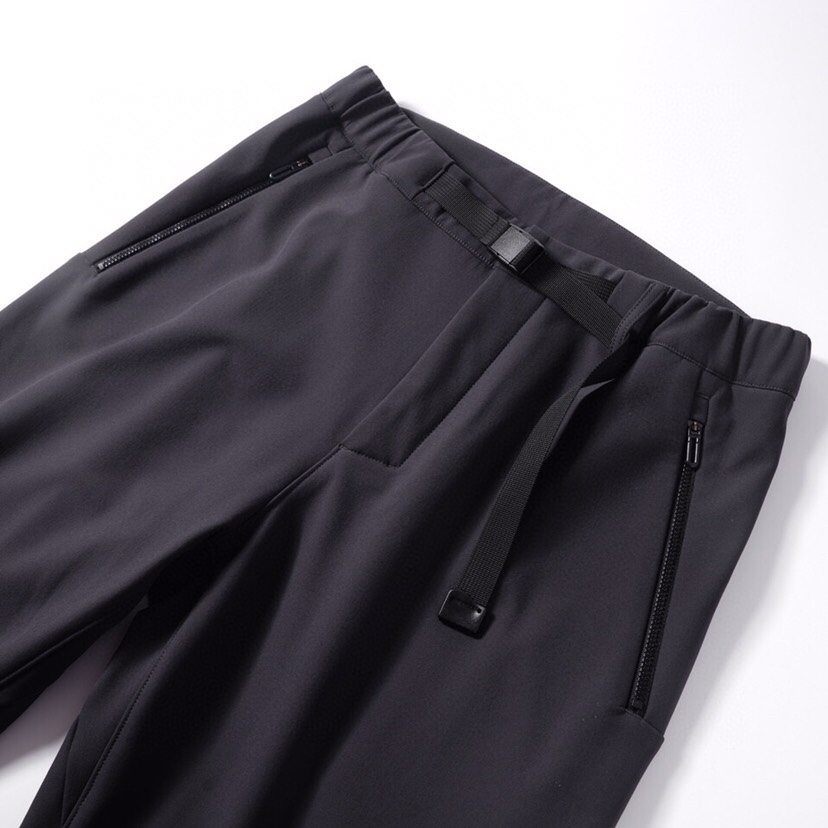 DESCENT迪桑特2025秋冬 上新 SKISTYLE系列运动休闲秋冬加厚加绒休闲裤长裤，甄选用日本东