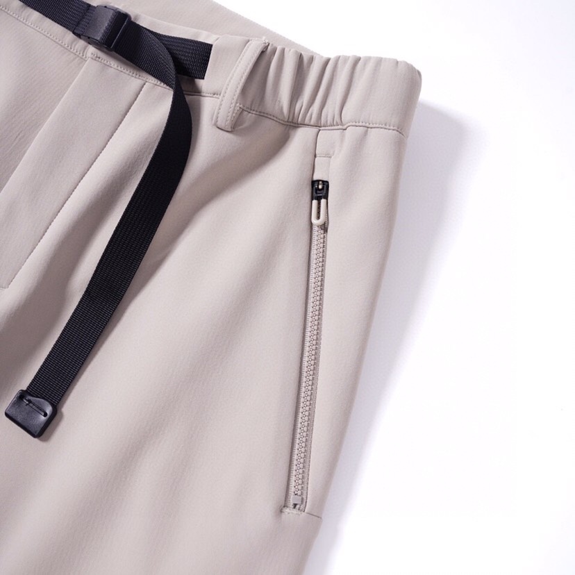 DESCENT迪桑特2025秋冬 上新 SKISTYLE系列运动休闲秋冬加厚加绒休闲裤长裤，甄选用日本东