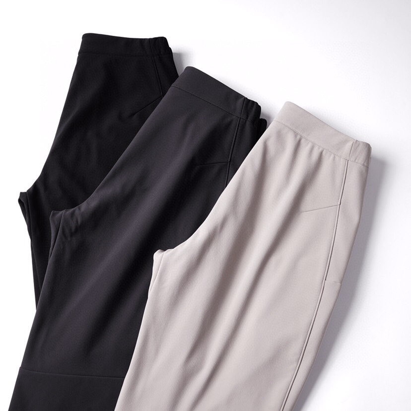 DESCENT迪桑特2025秋冬 上新 SKISTYLE系列运动休闲秋冬加厚加绒休闲裤长裤，甄选用日本东