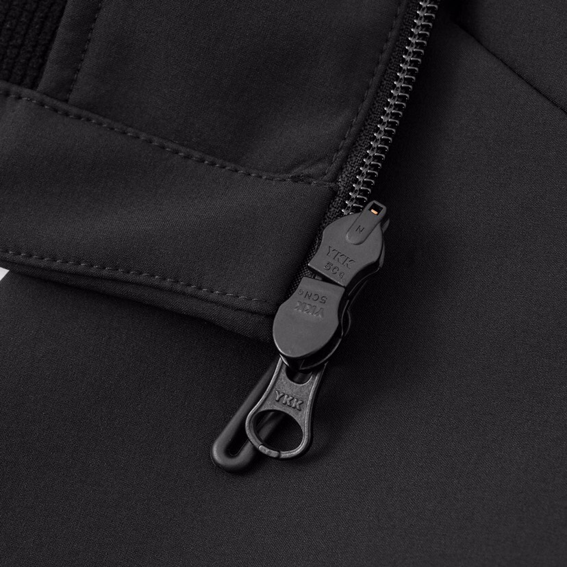 迪桑特DESCENT 2025秋冬 上新加绒连帽夹克外套，加厚冲锋衣运动外套夹克。高端机能系列，甄选日本