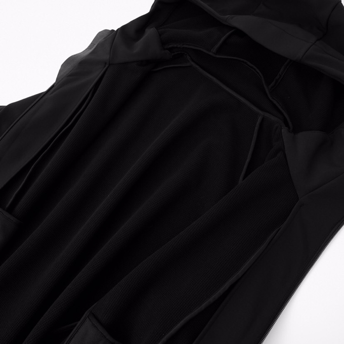 迪桑特DESCENT 2025秋冬 上新加绒连帽夹克外套，加厚冲锋衣运动外套夹克。高端机能系列，甄选日本