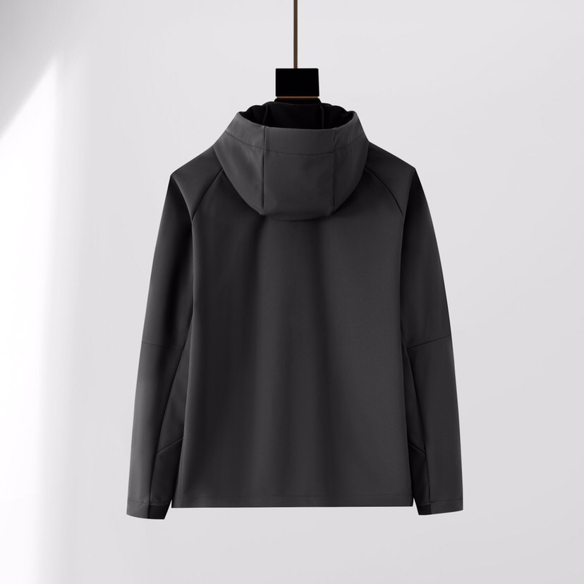 迪桑特DESCENT 2025秋冬 上新加绒连帽夹克外套，加厚冲锋衣运动外套夹克。高端机能系列，甄选日本