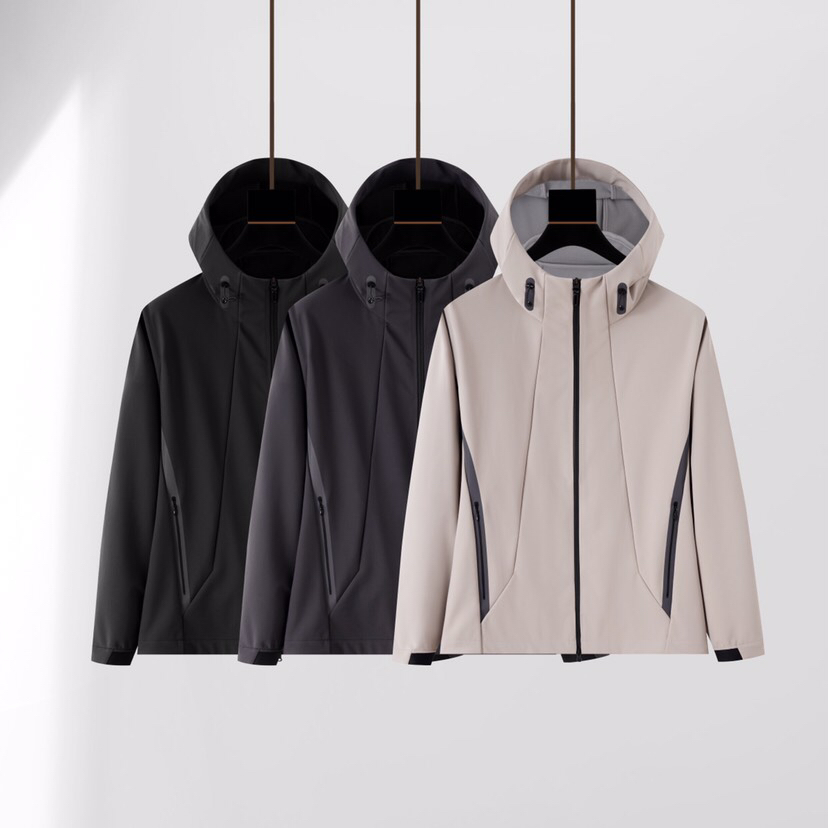 迪桑特DESCENT 2025秋冬 上新加绒连帽夹克外套，加厚冲锋衣运动外套夹克。高端机能系列，甄选日本