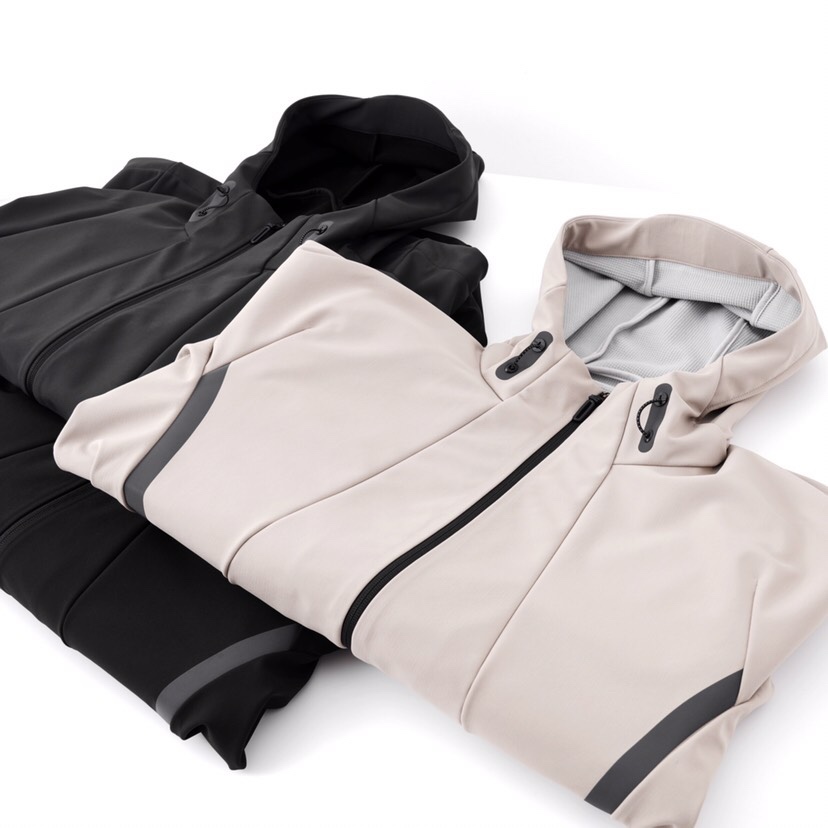 迪桑特DESCENT 2025秋冬 上新加绒连帽夹克外套，加厚冲锋衣运动外套夹克。高端机能系列，甄选日本