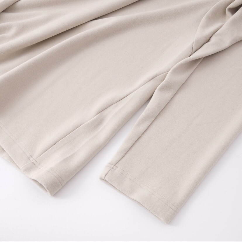 Armani 阿玛尼2025秋冬上新 320克重羊毛混纺半高领长袖T恤打底衫。秋冬天必不可少的半高领打底