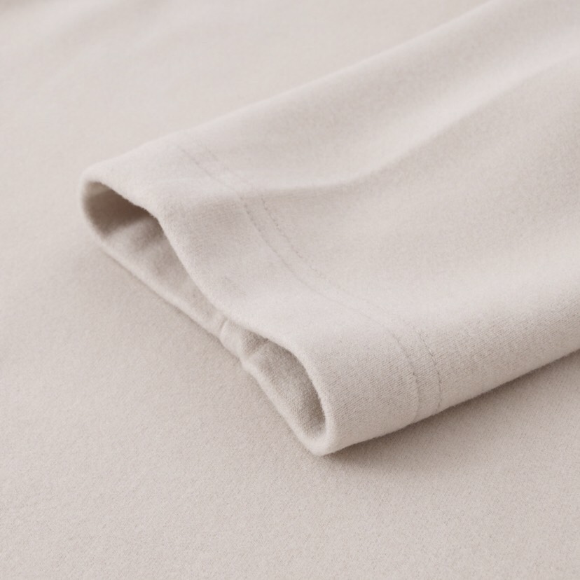 Armani 阿玛尼2025秋冬上新 320克重羊毛混纺半高领长袖T恤打底衫。秋冬天必不可少的半高领打底