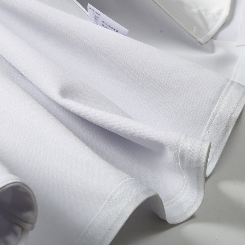 (Arcteryx）始祖鸟25年春季季男士休闲运动立领夹克外套定制面料，日本东丽轻量化提花四面弹。采用快