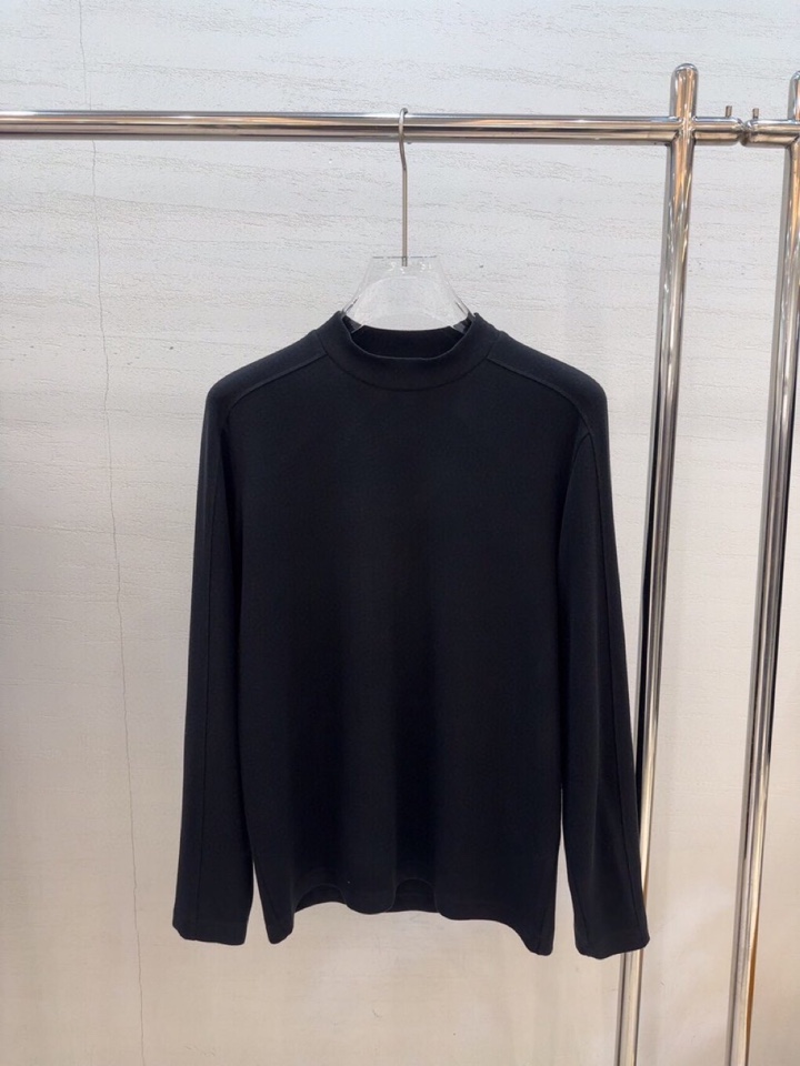 Loro Piana 诺悠翩雅lP🆕 秋冬上新小立领长袖T恤打底衫，羊毛+德绒混纺，是新升级腈纶弹力德绒