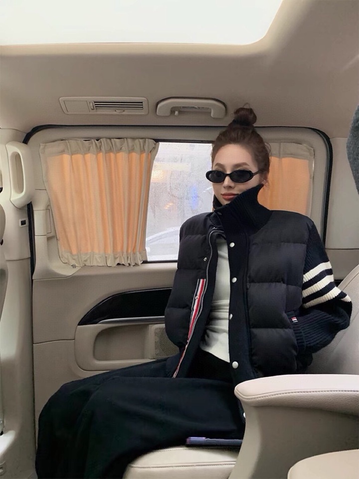 THOM BROWNE 汤姆布朗 TB🌺女款高版本，网红爆款折叠半高领女款羽绒服（含白鸭绒90%） \n