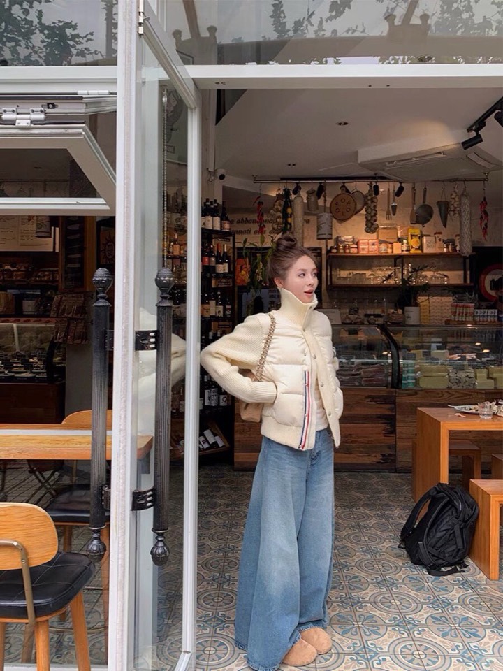 THOM BROWNE 汤姆布朗 TB🌺女款高版本，网红爆款折叠半高领女款羽绒服（含白鸭绒90%） \n