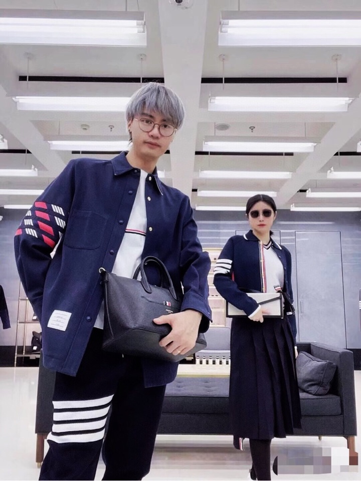THOM BROWNE 汤姆布朗 TB 彩条四杠衬衫长袖休闲夹克外套 \n码数：1-4 颜色：蓝色（下单