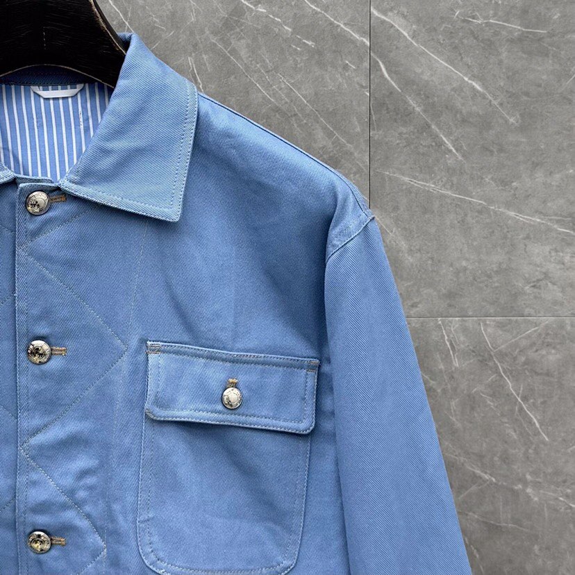 THOM BROWNE 汤姆布朗 TB丹宁牛仔工装休闲夹克外套 \n码数：1-4 颜色：杏色、浅兰（下单