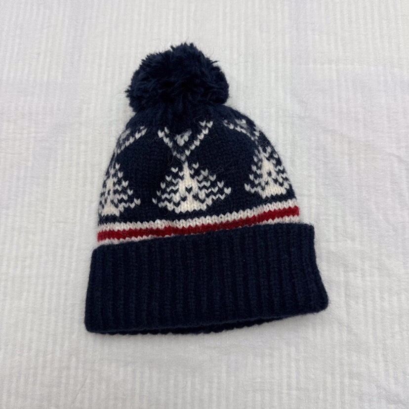 THOM BROWNE 汤姆布朗 TB 费尔岛毛球针织帽 \n码数：均码，颜色：灰色、藏青\n