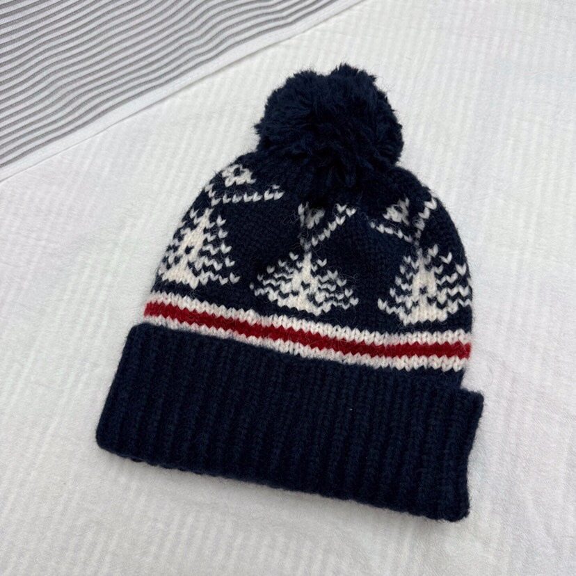 THOM BROWNE 汤姆布朗 TB 费尔岛毛球针织帽 \n码数：均码，颜色：灰色、藏青\n
