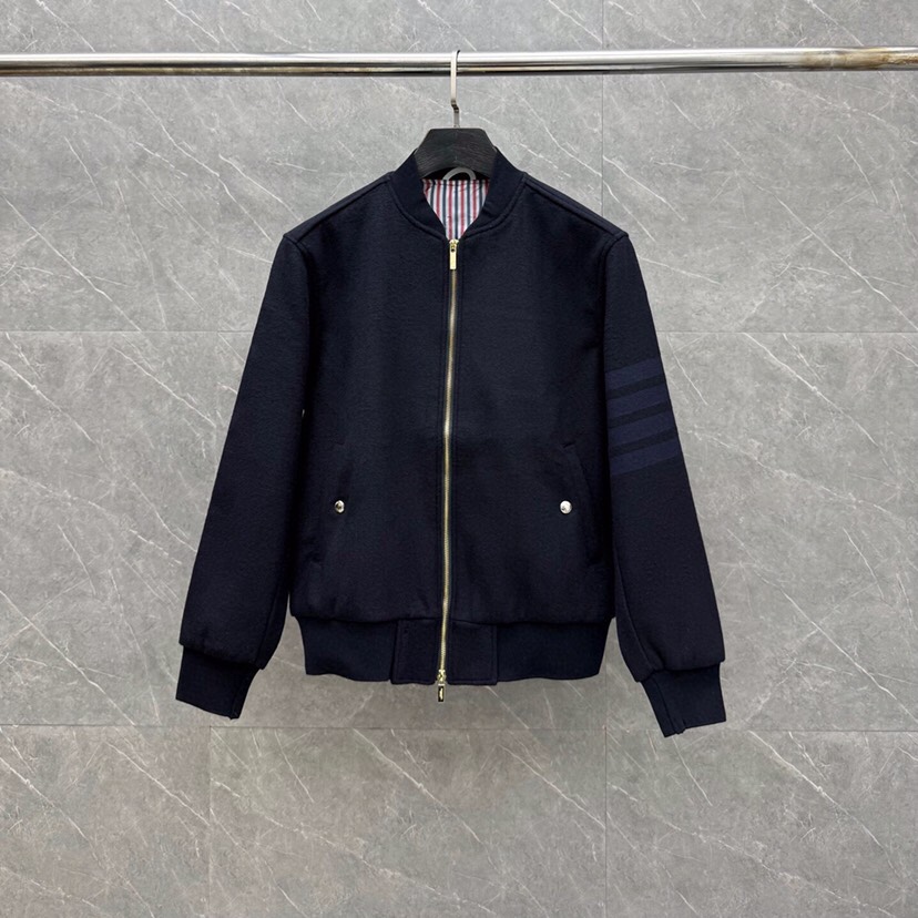 THOM BROWNE 汤姆布朗 TB色织四杠毛呢棒球领夹克外套 \n码数：1-4 颜色：灰色、藏蓝\n
