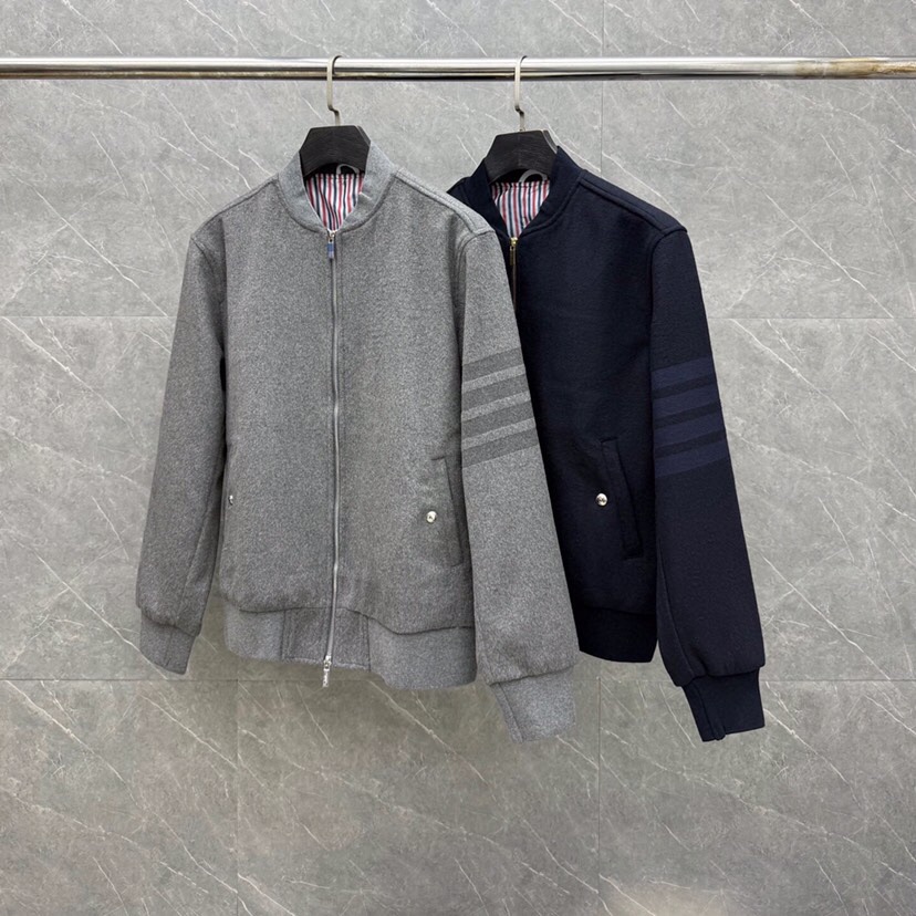 THOM BROWNE 汤姆布朗 TB色织四杠毛呢棒球领夹克外套 \n码数：1-4 颜色：灰色、藏蓝\n
