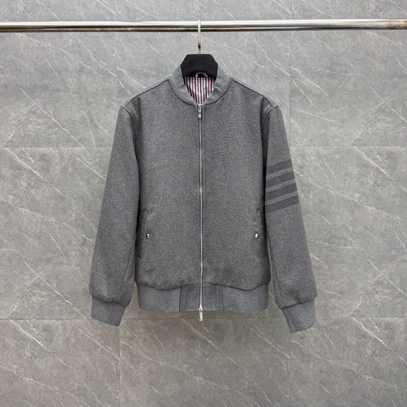 THOM BROWNE 汤姆布朗 TB色织四杠毛呢棒球领夹克外套 \n码数：1-4 颜色：灰色、藏蓝\n