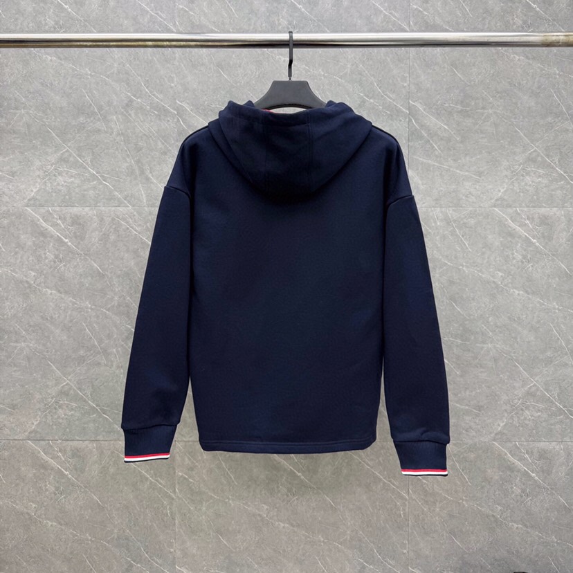THOM BROWNE 汤姆布朗 TB重工袖织带连帽宽松抽绳卫衣，男女同款情侣款连帽卫衣\n码数：1-4