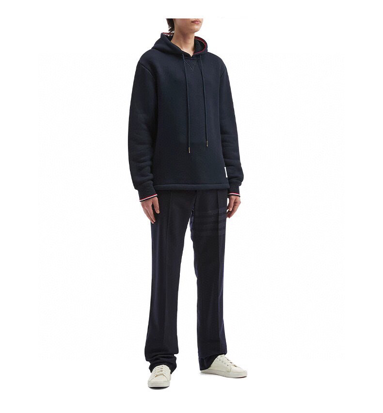 THOM BROWNE 汤姆布朗 TB重工袖织带连帽宽松抽绳卫衣，男女同款情侣款连帽卫衣\n码数：1-4