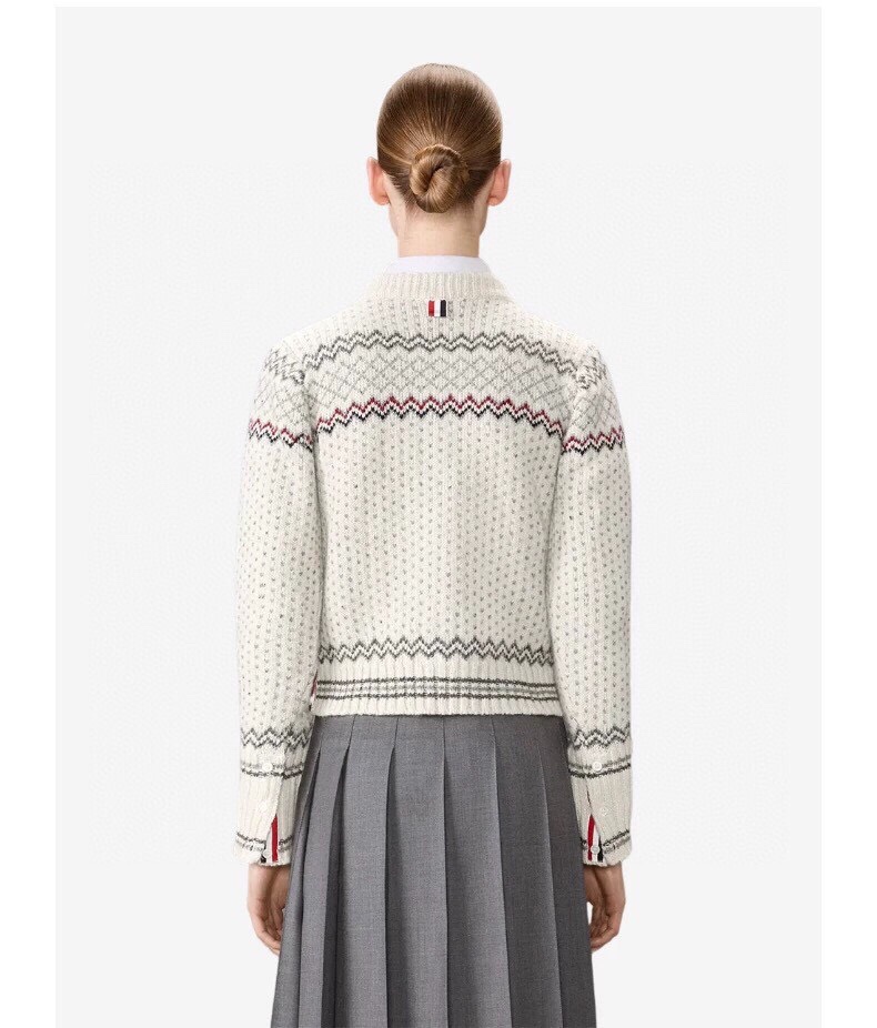 THOM BROWNE 汤姆布朗 TB🌺女款🌺塞尔岛提花圆领羊毛开衫 \n码数：0.1.2 颜色：白色、