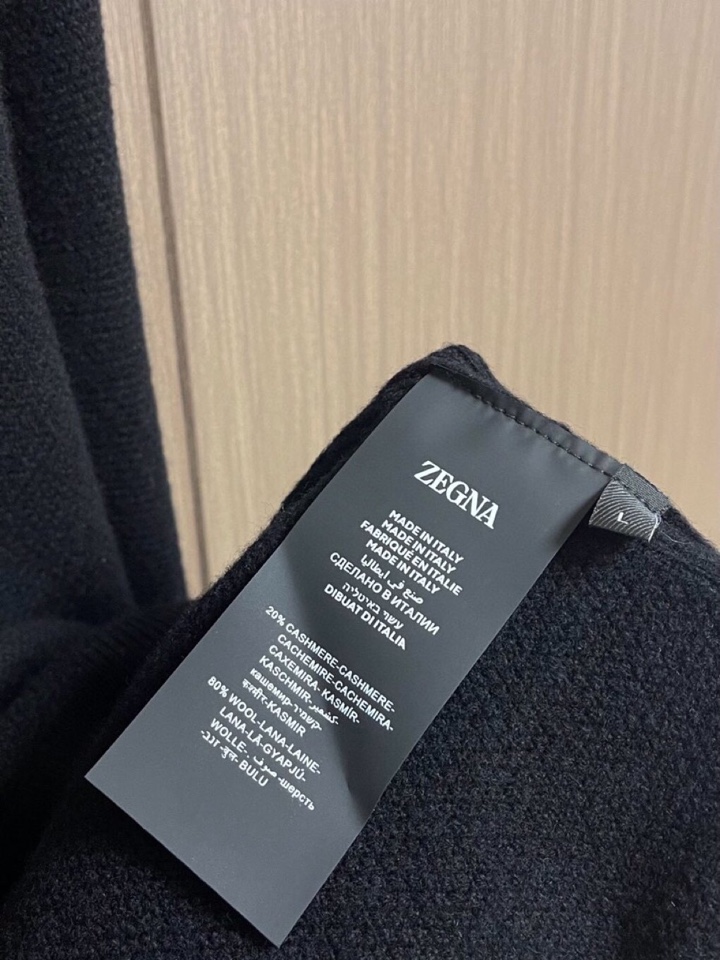 Ermenegildo Zegna 杰尼亚2025SS秋冬新款翻领长袖毛衣POLO，简约翻领勾勒利落线条