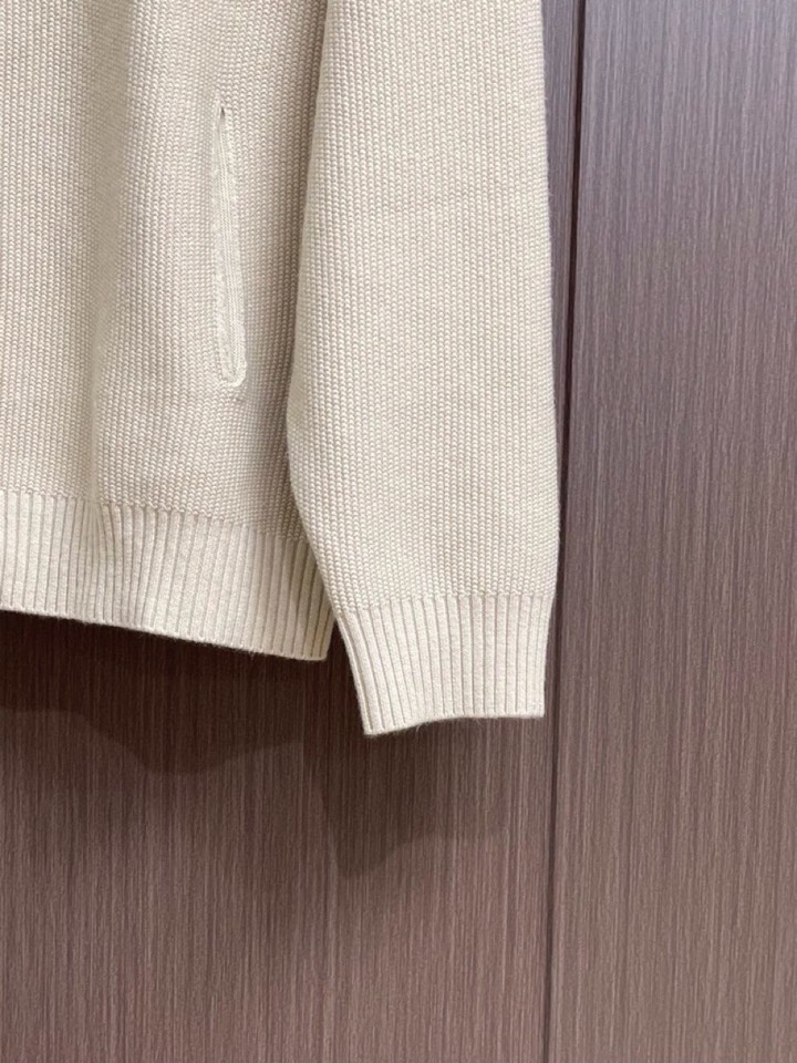 Loro Piana 诺悠翩雅lP🆕 ss秋冬新品毛领拉链针织毛衣开衫外套，毛领可拆卸设计，美式穿搭经典