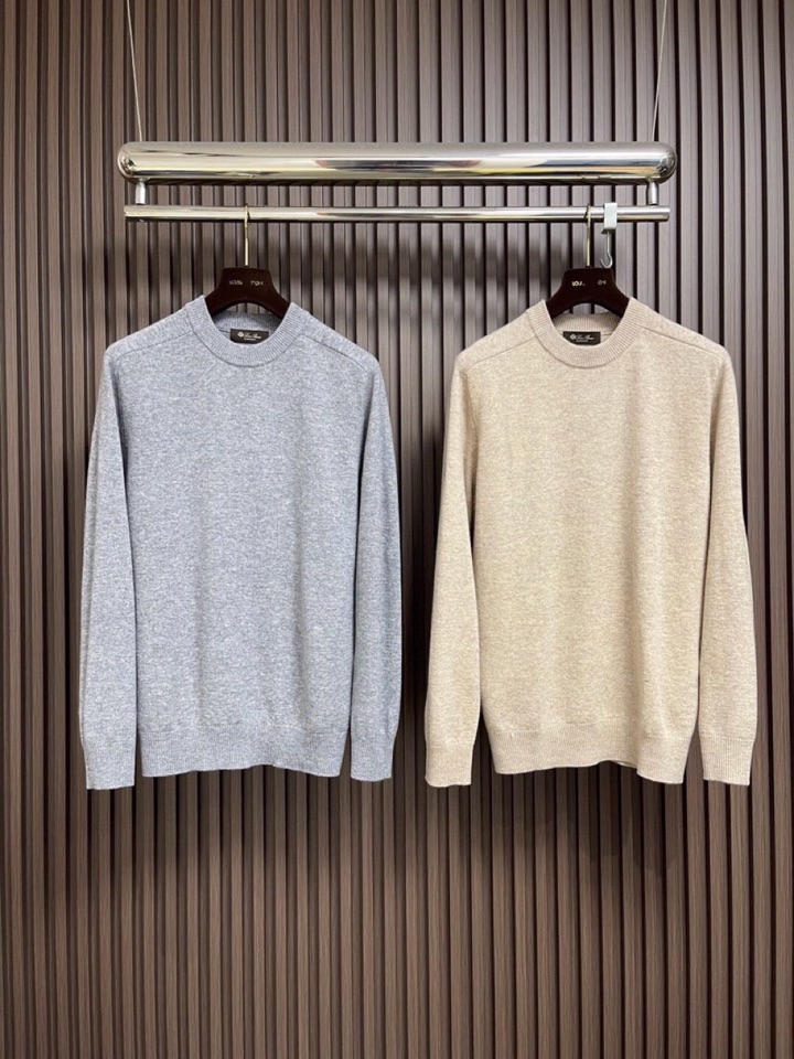 Loro Piana 诺悠翩雅lP🆕 秋冬新款针织衫圆领毛衣，针织面料质感上乘，触感柔软顺滑，亲肤性极佳