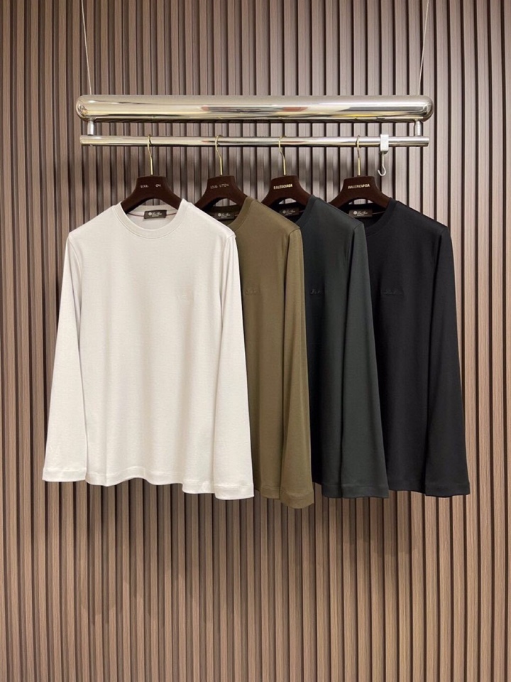 Loro Piana 诺悠翩雅lP🆕 ss秋冬新款长袖T恤打底衫，全品相！工艺采用胸前logo 刺绣设计