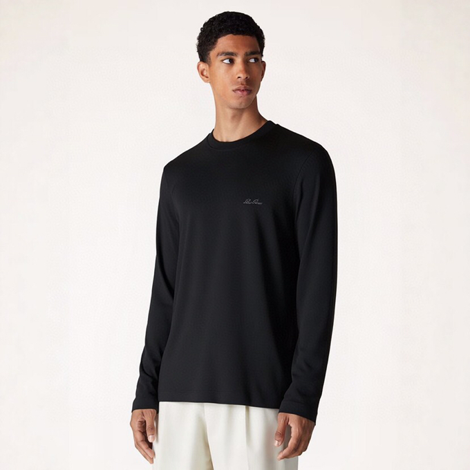 Loro Piana 诺悠翩雅lP🆕 ss秋冬新款长袖T恤打底衫，全品相！工艺采用胸前logo 刺绣设计