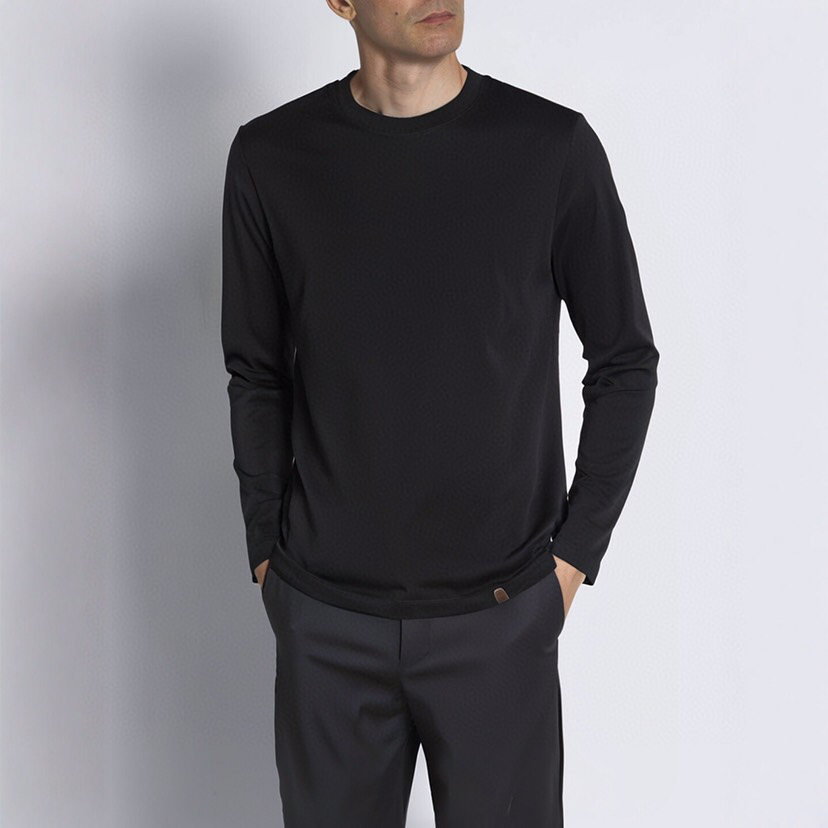 Brioni 布莱奥尼 天丝棉圆领长袖t恤，高端奢华且白金级的一款经典基础款t恤衫。通体的设计完美融合意