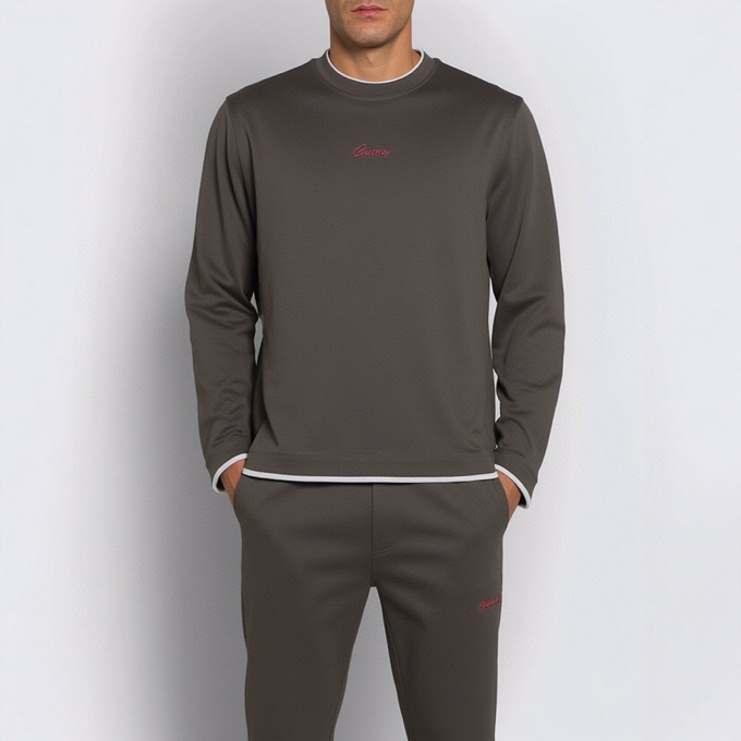 Brioni 2025SS新款圆领长袖T恤，采用客供独家进口定制面料，面料表面非常有质感显而易见，上身透