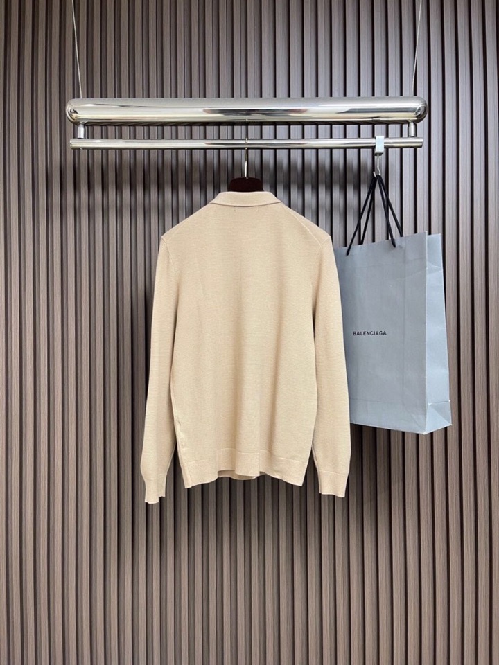 kiton 奇顿 三扣翻领针织衫翻领长袖毛衣 精选优质面料，轻盈蓬松却比普通羊毛更保暖，室内外自由切换，