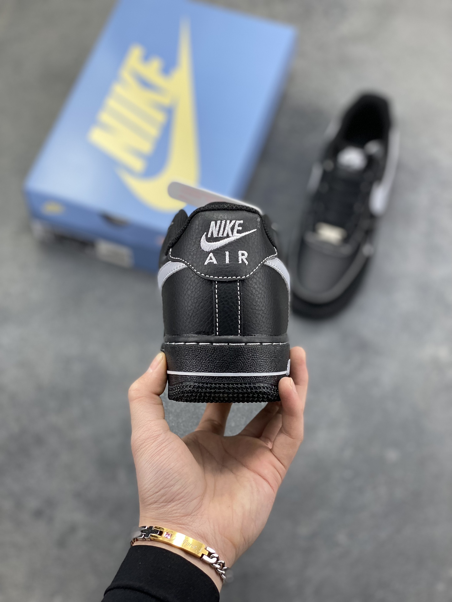 图片[4]-Nike Air Force 1 Low’07 黑银小勾 空军一号低帮休闲板鞋 定制皮料 原厂3D打印 定制鞋盒 原楦原纸板 纯正空军版型 内置全掌气垫 货号：ZH0316-154 尺码：36 36.5 37.5 38 38.5 39 40 40.5 41 42 42.5 43 44 44.5 45-选品中心